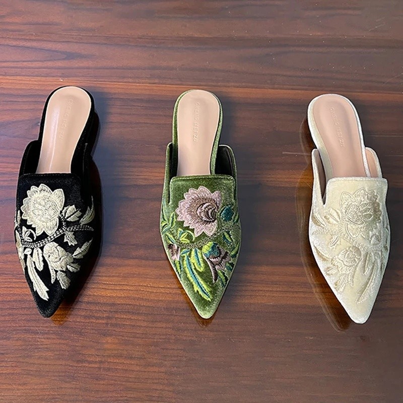 Nhung Thêu Hoa Mules Người Phụ Nữ Giày Thanh Lịch Mũi Nhọn Đóng Dép Slip On Flats Trượt Femmes Pantu