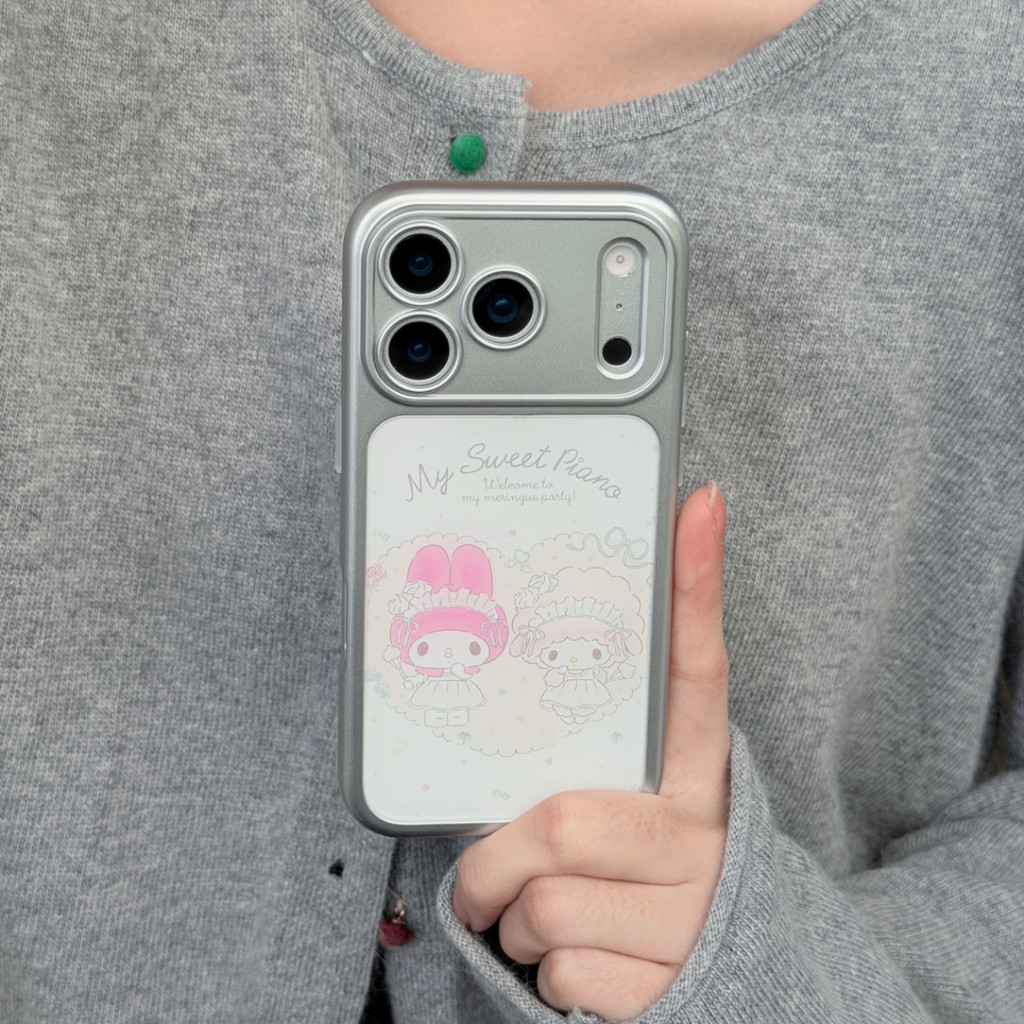 Ốp lưng iPhone 15/16/17 Plus / Pro / Pro Max My Melody khung mạ bạc, họa tiết Sweet Piano