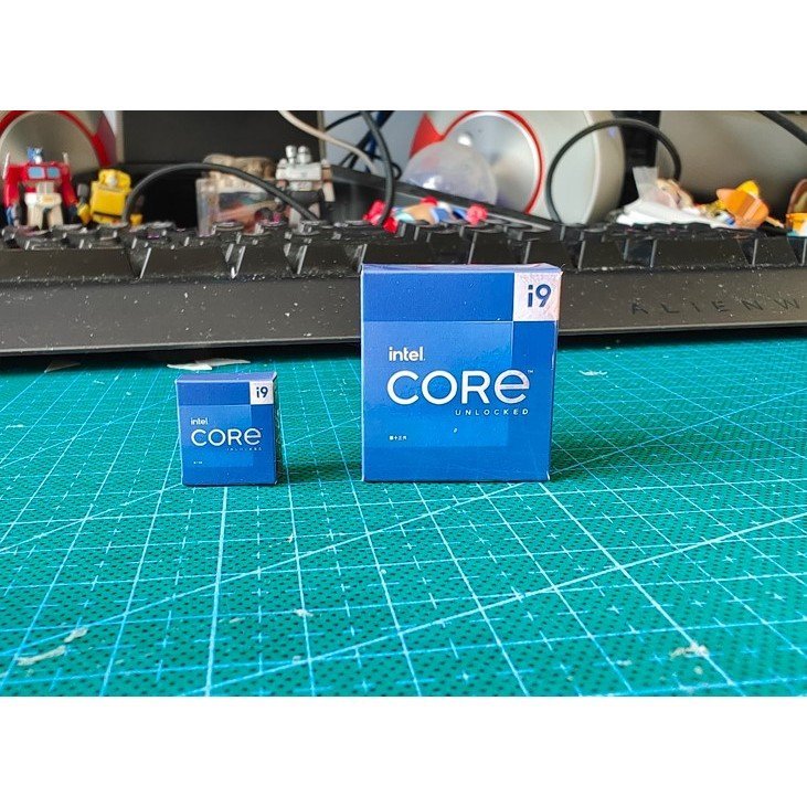 Hộp giấy thu nhỏ thu nhỏ CPU INTEL I9 13900K Đạo cụ người lính Hộp Mini không thể mở