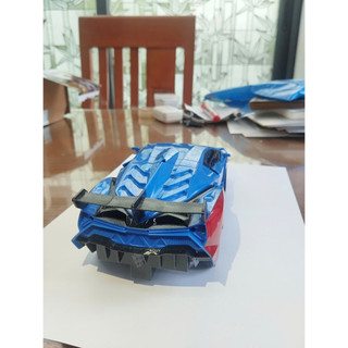 Xe ô tô biến hình Robot bộ Siêu Anh Hùng Avengers