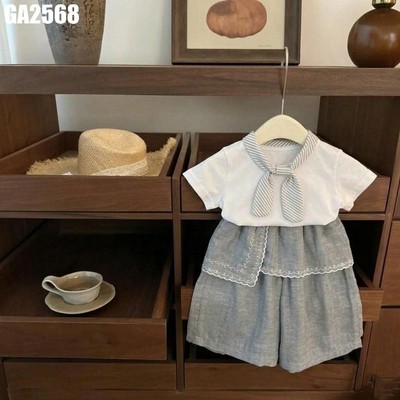Set Bé Gái Áo Thun Trắng Khăn Cổ Sọc Phối Quần Ống Rộng Xám Thêu Viền Đi Chơi MINTSCLOSET GA2568