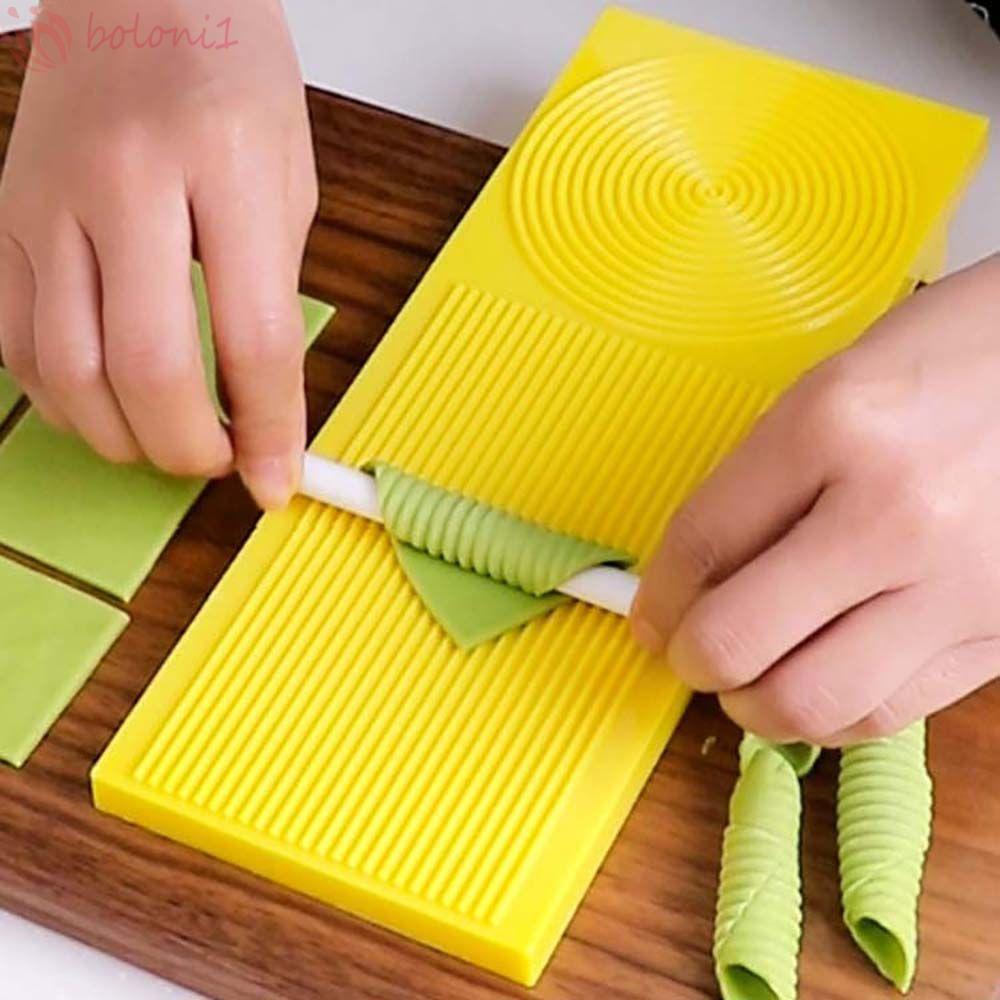 [COD] Pasta Board Spaghetti Gnocchi DIY Macaroni Maker Board Pasta Maker Chảo Nướng Khuôn Máy Mì Tiệ