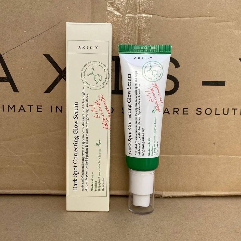 Sửa chữa vết thâm AXIS-Y
Serum phát sáng