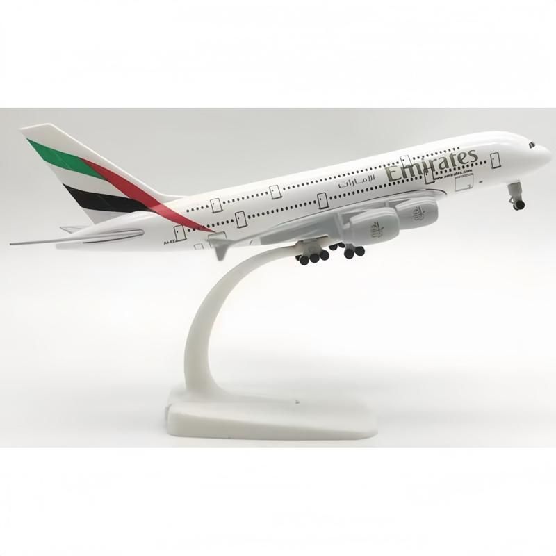 Mô hình máy bay emirates A380 20cm có bánh xe (Mô hình máy bay+đế trưng bày)