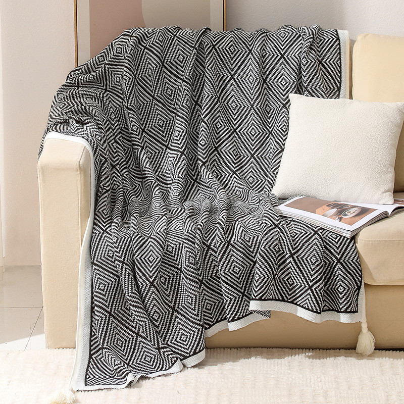 Chăn ngủ, chăn sofa, chăn điều hòa, chăn bohemian, chăn phủ sofa, chăn văn phòng, chăn dệt kim họa t
