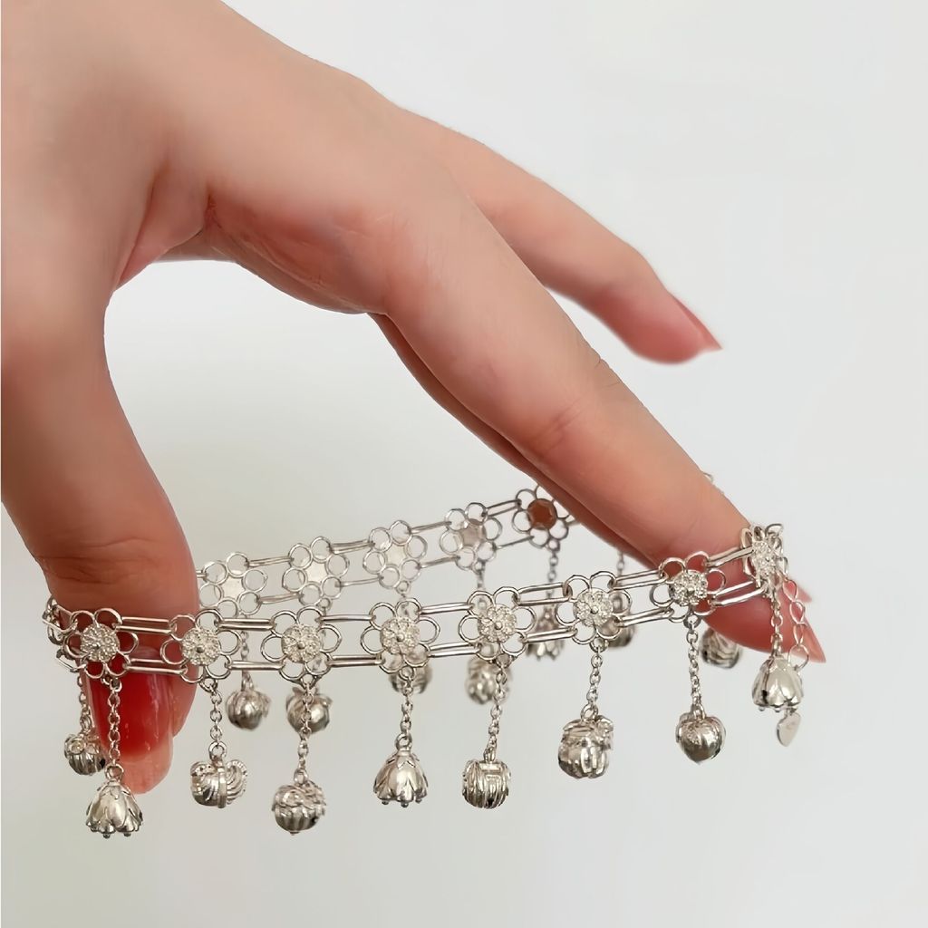 {Cloud Lily of the Valley} Mặt dây chuyền hoa nhỏ rỗng Lily of the Valley Vòng chân phong cách Trung
