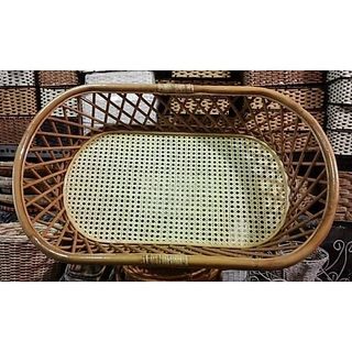 Nôi mây đặt võng giúp bé không bị cong lưng