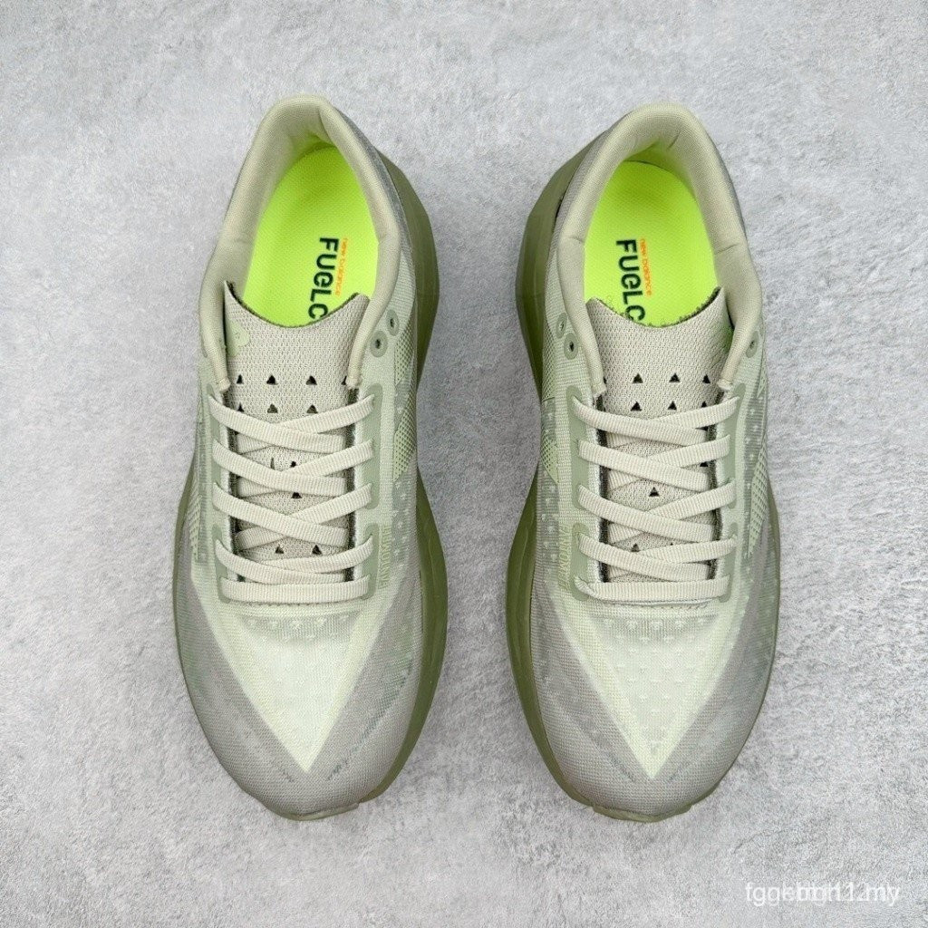 Nb Rebel FuelCell Rebel V4 Marathon Sử dụng Giày chạy bộ nhẹ có phím thấp.