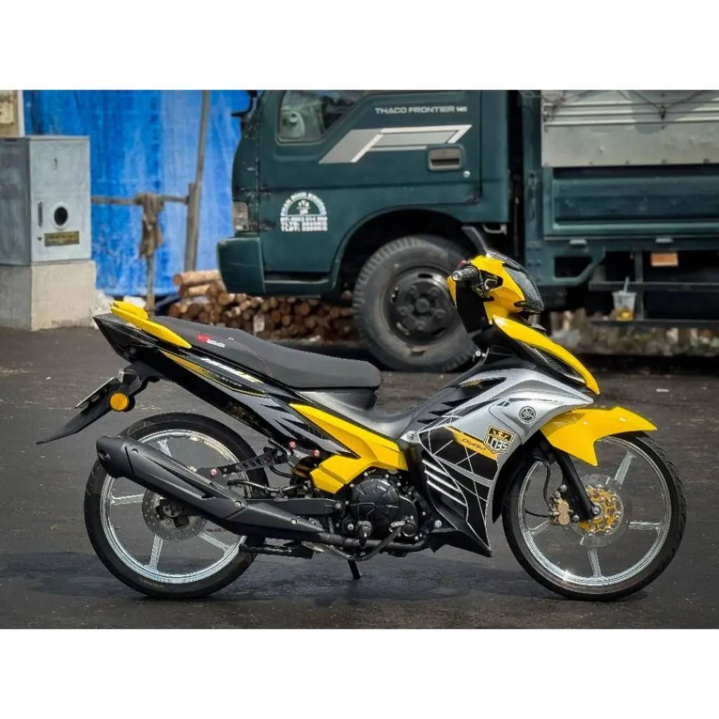 DÀN ÁO EXCITER 135 VÀNG bạċ ĐEN MẪU TEM LC135