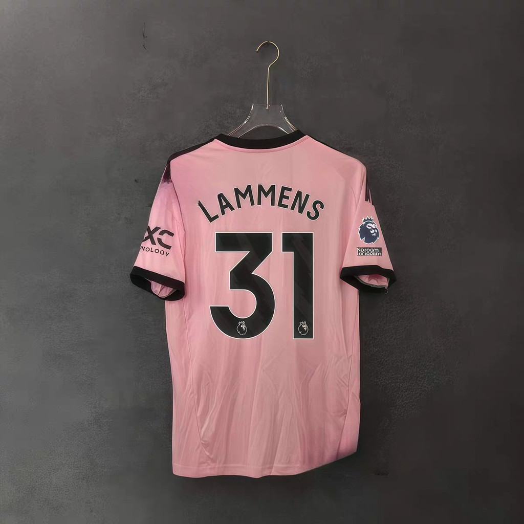 Áo bóng đá thủ môn Manchester United màu hồng, chất lượng cao