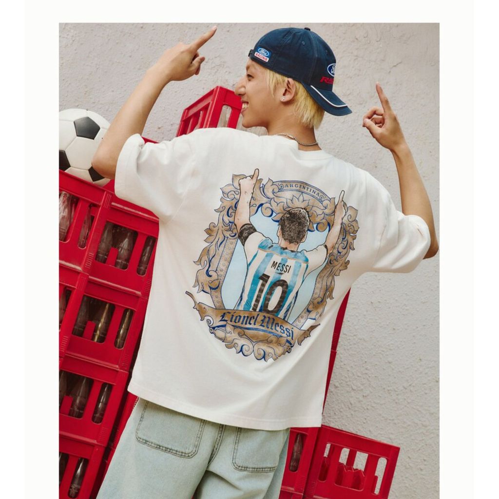 Hollister Retro Ngôi Sao Bóng Đá Mặt Sau Chân Dung In Áo Thun Tay Ngắn Rời Nam Nữ Cổ Tròn Thường Ngà