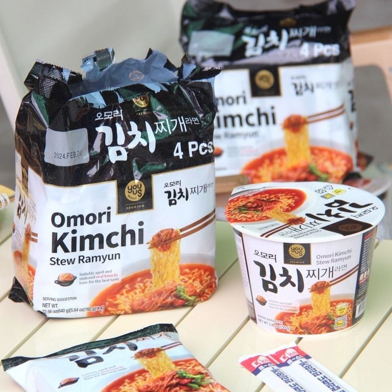 Nhập khẩu GS25 OMORI OMORI Classic Kimchi Ramen Vị Bắp cải cay Mì ăn liền Mì ăn liền Bát Mì YG8226 @