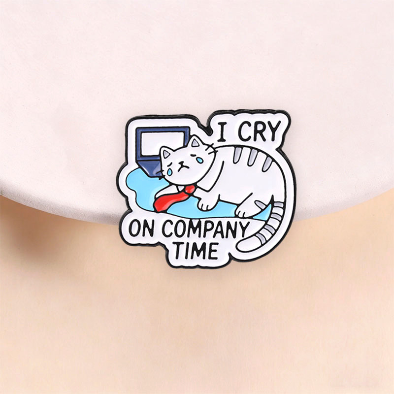 Tôi Khóc Trên Công Ty Thời Gian Men Pin Ngộ nghĩnh Công Nhân Văn Phòng Meme Khóc Mèo Ve Áo Trâm Cho 