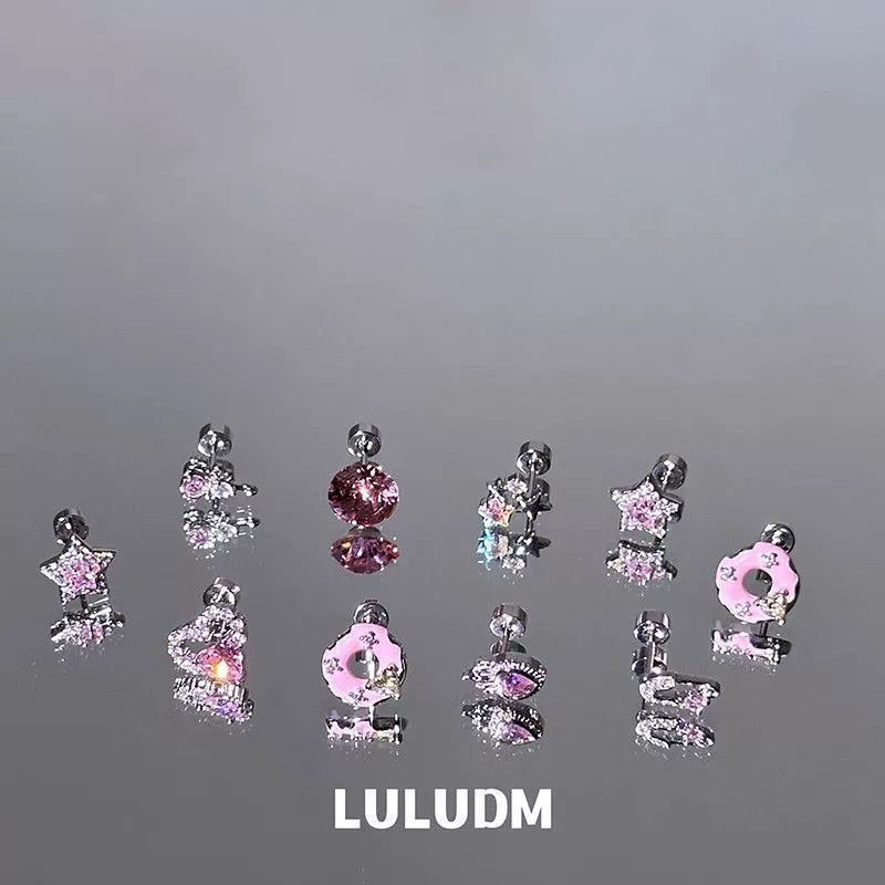 Bông tai xương tay nữ hình trái tim và ngôi sao với pha lê sang trọng