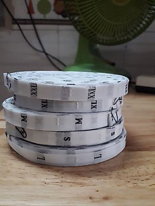 Cuộn mác vải dệt size và số 1000 cái