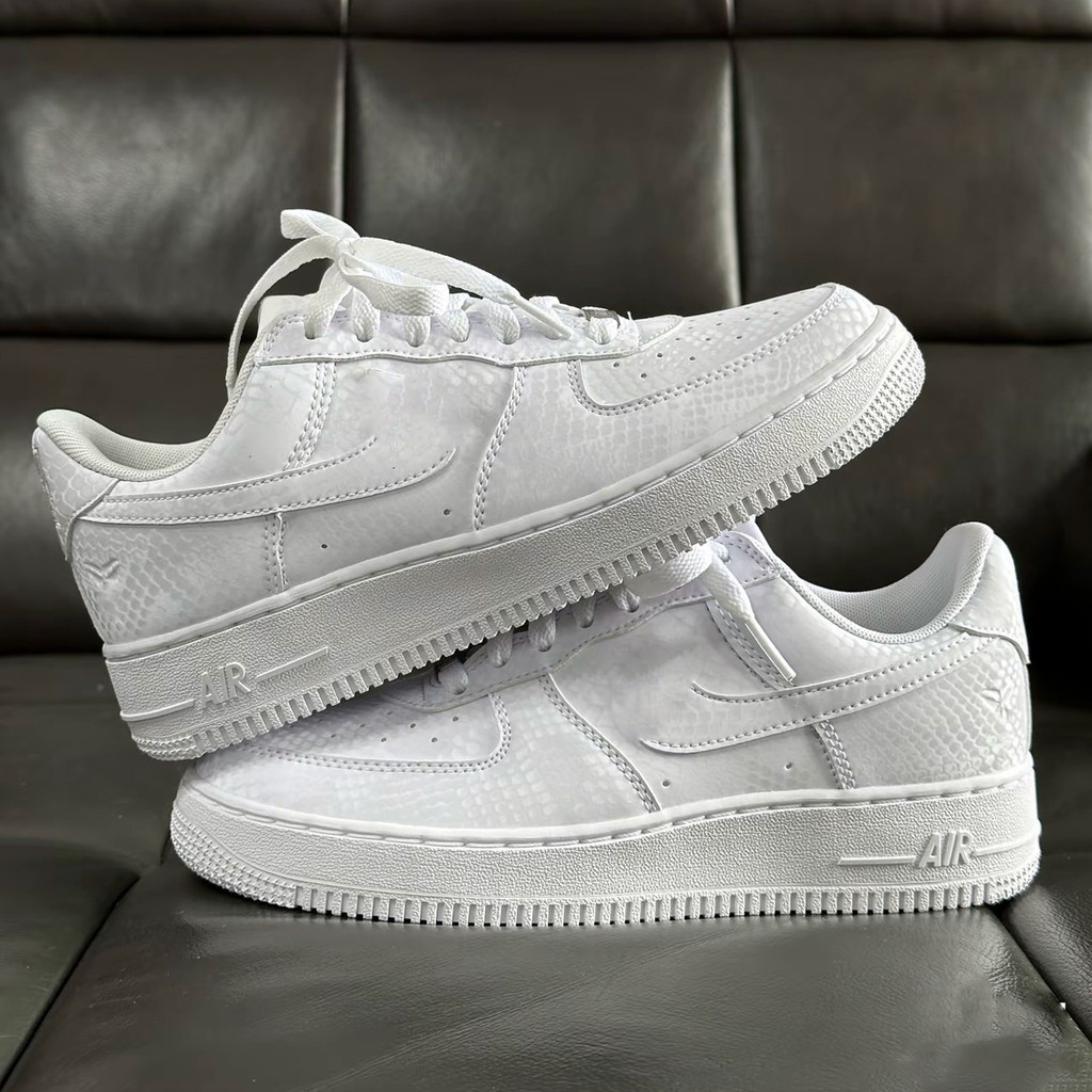 Pure Original AF1 Kobe Joint Sports Skateboard Shoes Snake Print Kobe Air Force No. 1 Giày Trắng Phù