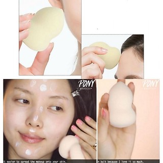 Mút trang điểm, bông đánh nền hình hồ lô Revlon
