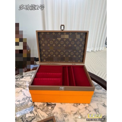 New walnut-colored jewelry storage box, jewelry box display tray