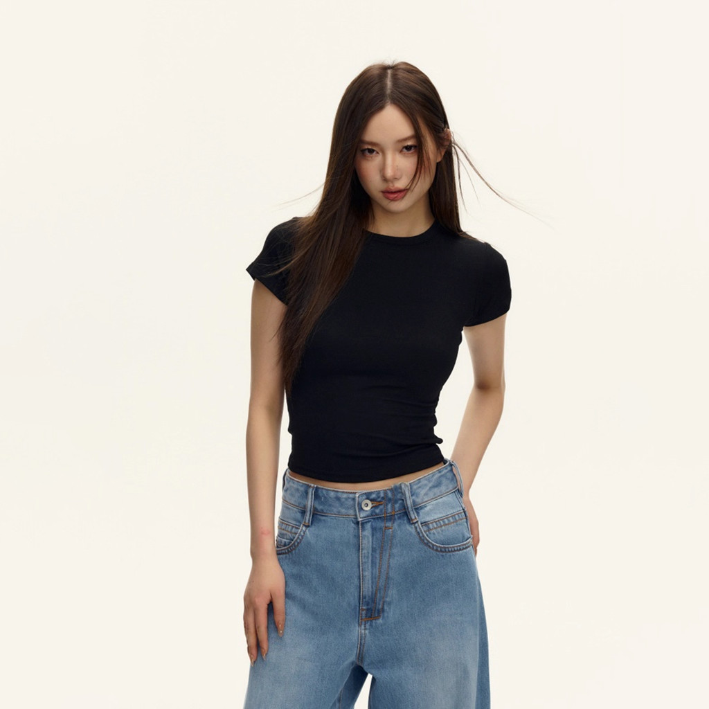 Áo Thun Nữ Baby Tee Dáng Ôm Cổ Tròn Chất Thun Co Giãn Nhiều Màu By ChaBon CB01 | BigBuy360 - bigbuy360.vn