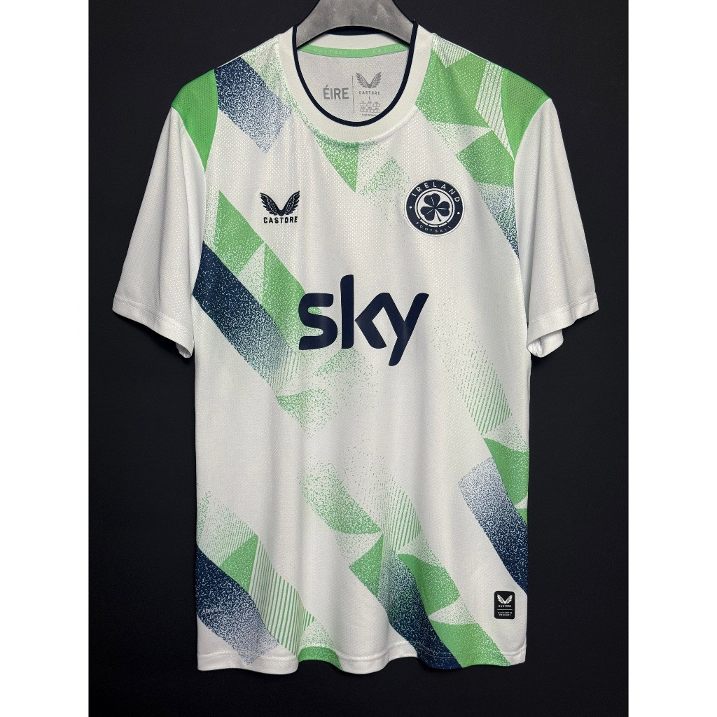 [QUẠT 1: 1] IRELAND FOOTBALL JERSEY XANH TRẮNG WORLDCUP2026