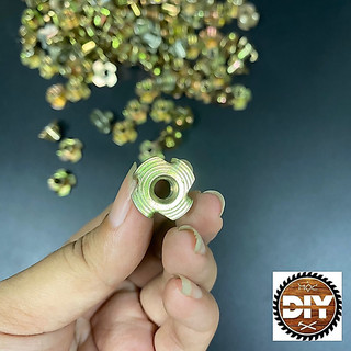 Ốc cấy gỗ ( tán chấu ) có chấu. M6,M8,M10.