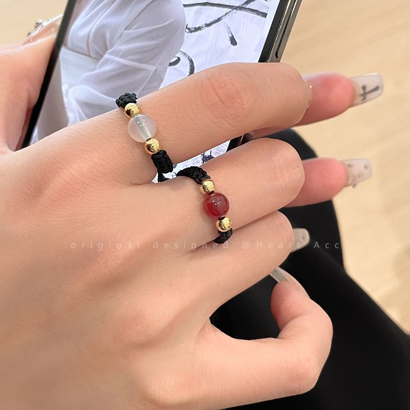 Acacia Đậu Đỏ ~ Đá Mắt Đỏ Ma Đồng Bện Nhẫn Nữ Niche Thiết Kế Cặp Đôi Bạn Gái Dây Đuôi Nhẫn