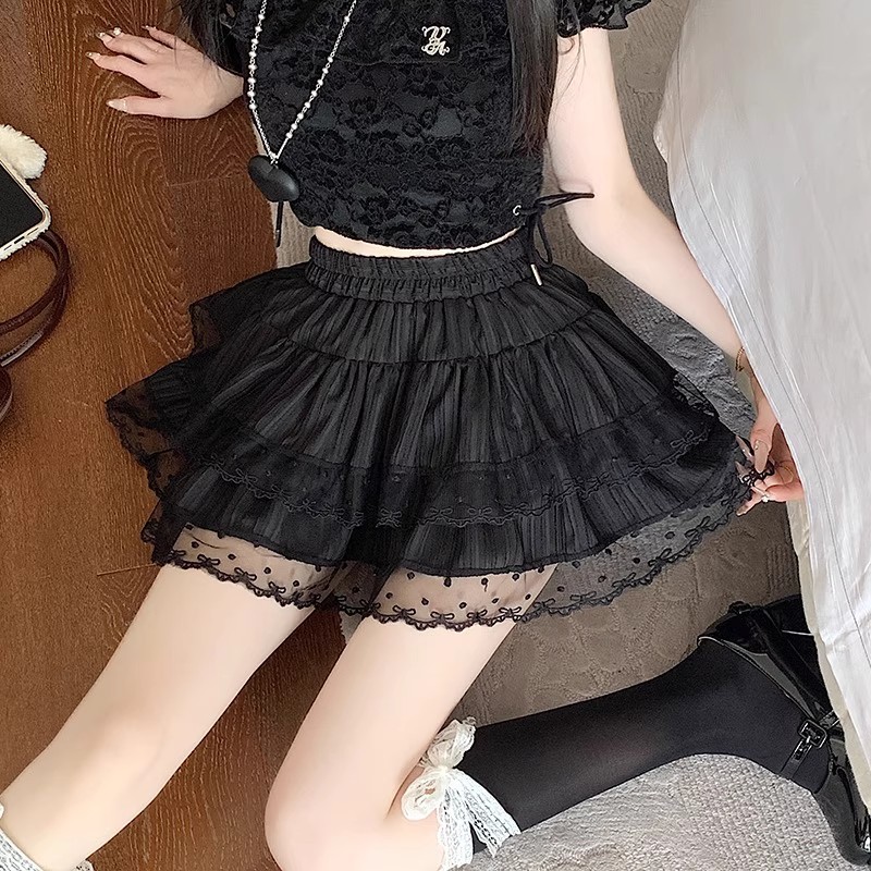 Chân váy ngắn Trắng đen ren phong cách mới | BigBuy360 - bigbuy360.vn