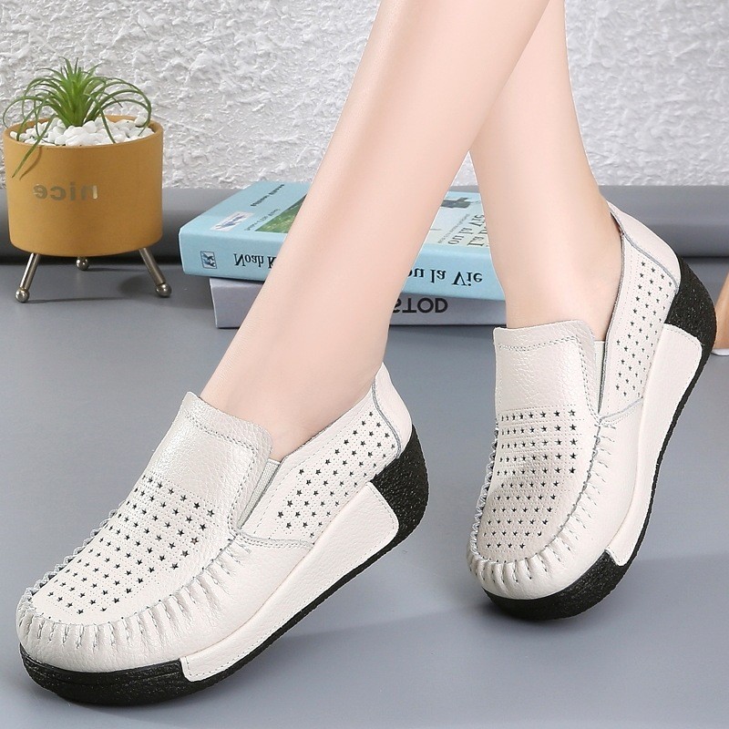 New Hollow Sports Shoes for Women, Summer Large Size Thick Sole Platform Clogs, Wedge Hollow Mom Wor