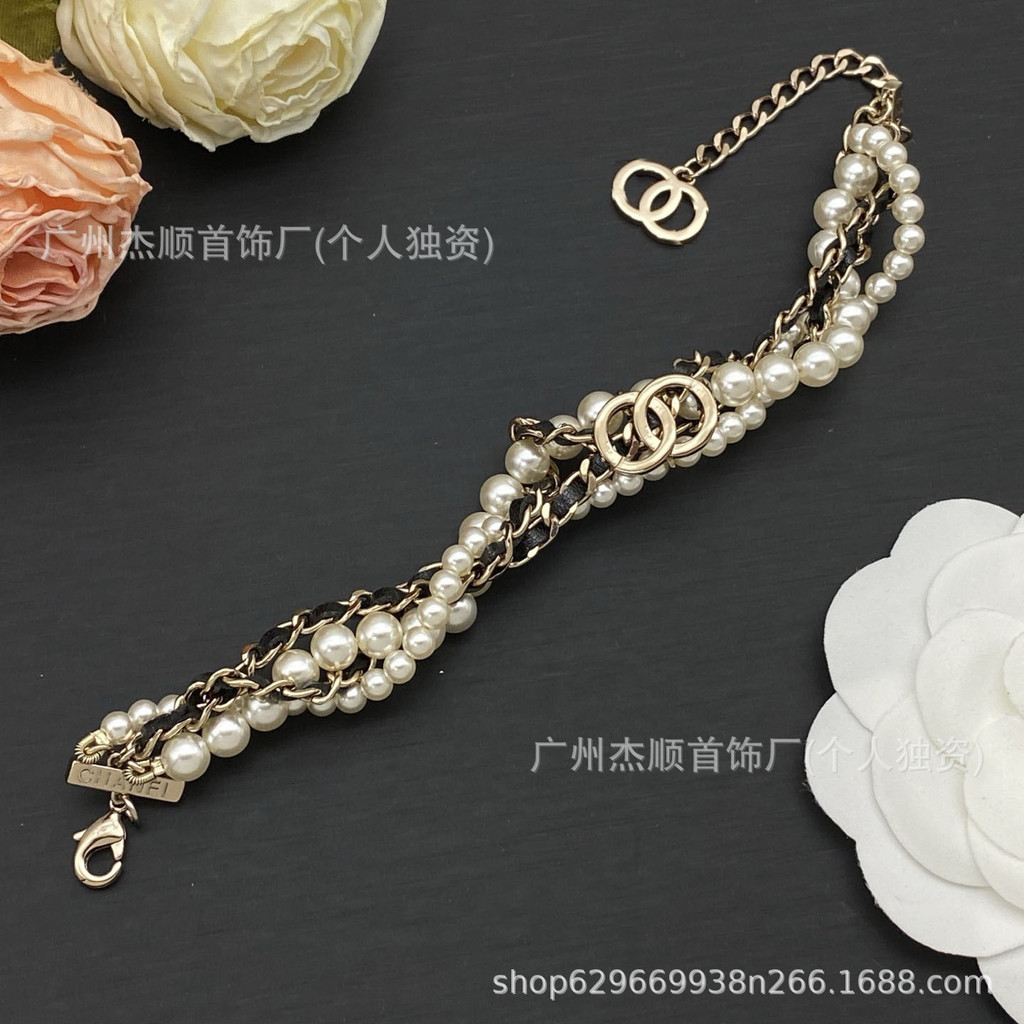 New holiday bracelet with leather and pearl series, exaggerated twisted bracelet
