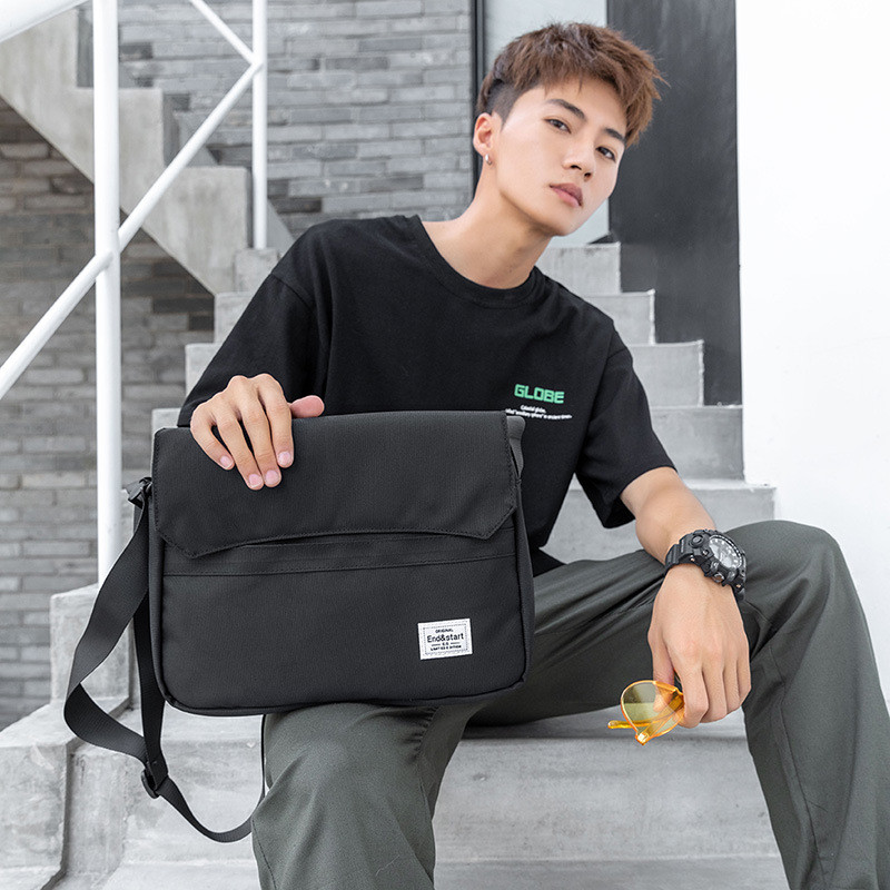 Large-capacity shoulder bag for men, sports crossbody bag