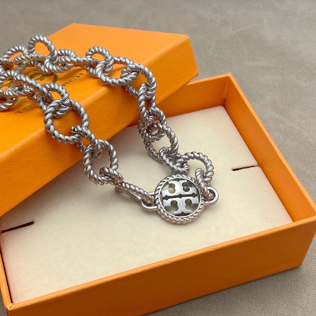 New fashion light luxury exquisite commuter trend silver twisted thread silver bracelet necklace jew