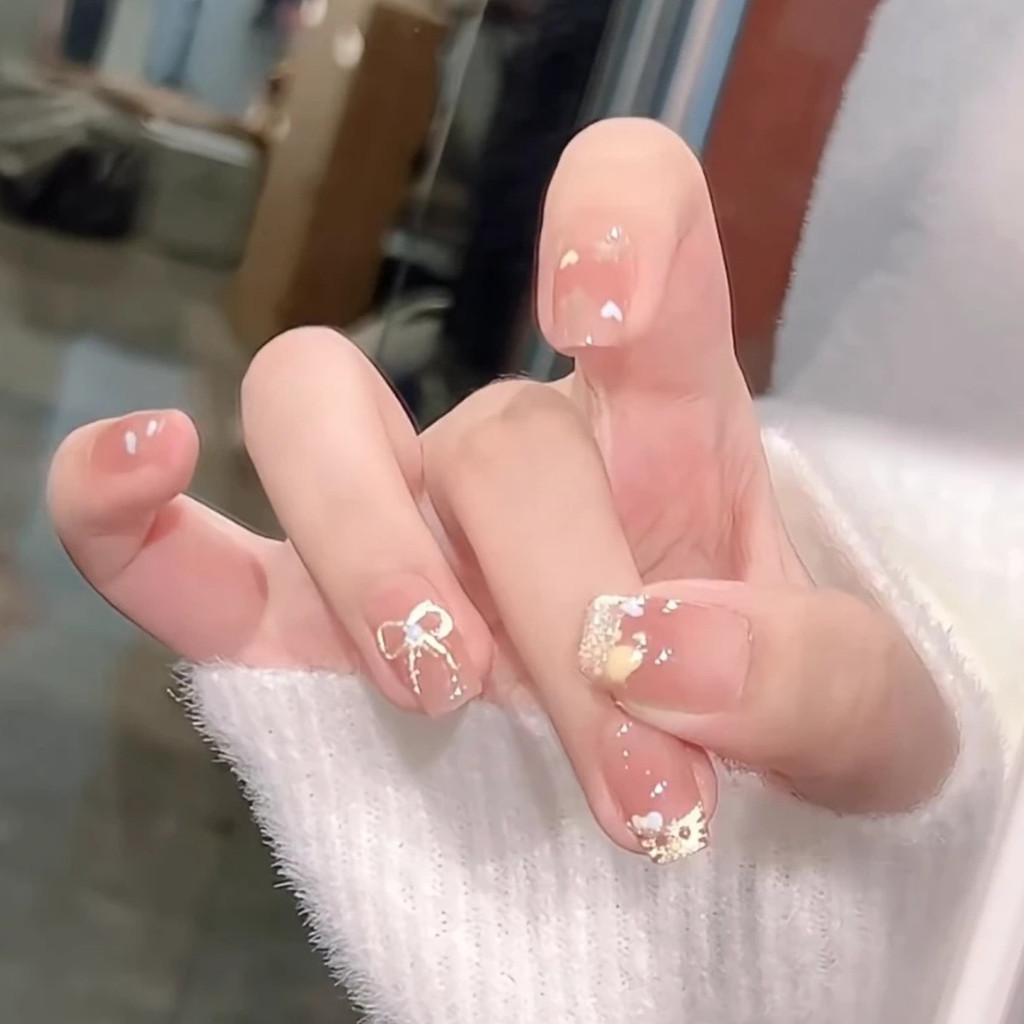 Mắt mèo ngắn Hello Kitty French Press On Nails Handmade Glitter