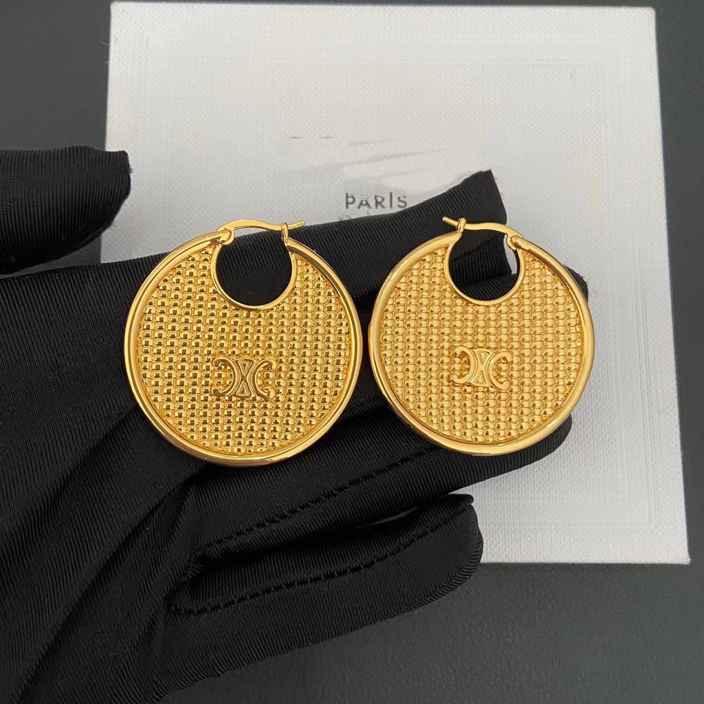 Brass plaid large round moon ring simple earring, which exudes a stylish and retro vibe