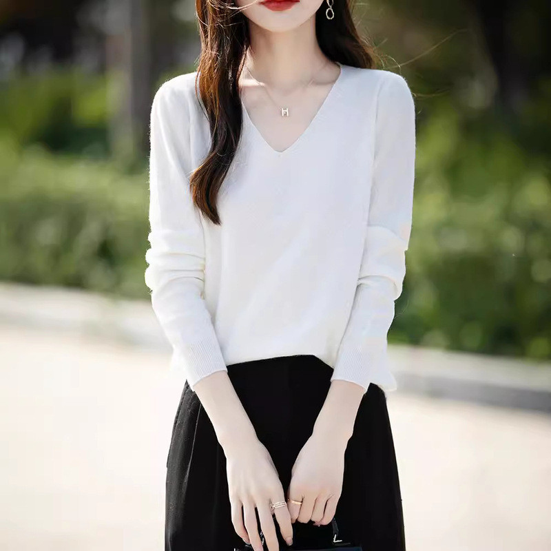 Mùa Thu 2024 Phong Cách Mới Áo Len Nữ Andy Lông Cừu Áo Len Nữ Cổ Chữ V Dài Tay Đáy Lăng Kính Áo Len 