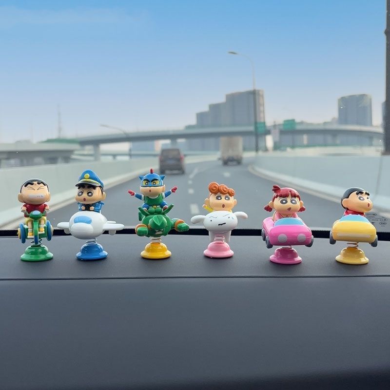 Crayon Shin-Chan Đồ trang trí ô tô Lắc Happy Shin-Chan Bảng điều khiển trung tâm ô tô Đồ trang trí D