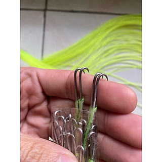 1 bộ lưỡi câu lươn.( gồm 3 chiếc to-trung-nhỏ)