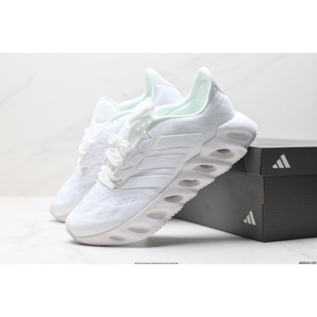 Giày chạy bộ thể thao thông thường Adidas SWITCH FWD M