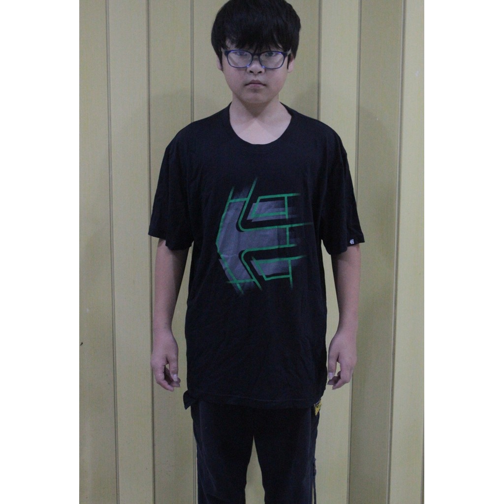 Áo thun ETNIES (YOUTH Size nhỏ L / XL) Thích hợp cho bé gái hoặc bé trai nhỏ