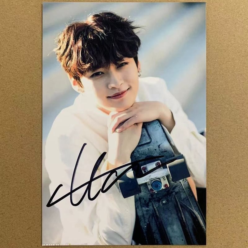 Straykids Lee Min Ho Autograph Ảnh Hàng Hóa Lee Min Ho Autograph Hàng Hóa Quà Tặng Bạn Bè 7.27-26★