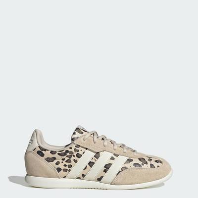 adidas Phong cách sống GIÀY BARREDA LO Nữ Be KI2707