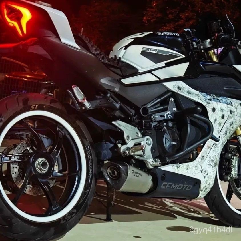 Pha e pô full system inox Akrapovic SC cho CFMoto 450SRS gắp đơn âm thanh thể thao giao nhanh