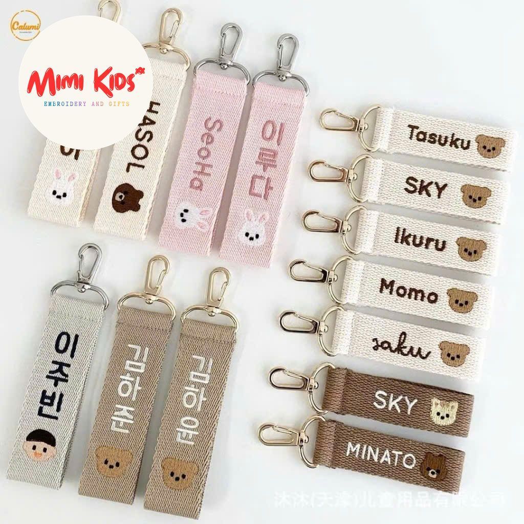 Thẻ Nametag thêu tên theo yêu cầu
