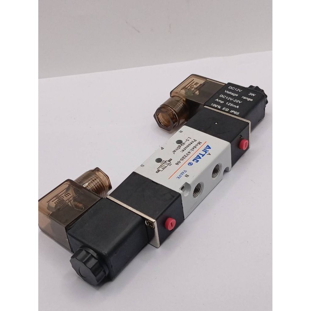 Van điện từ Model 4V220-06 (Cổng 1 / 8 ") 5 / 2 Cuộn dây đôi 4V220-06 Shop tại Bangkok Giao hàng mỗi