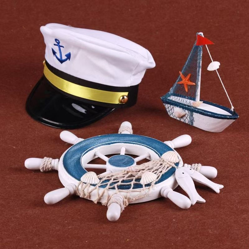 Essential children's items for creative celebrations on the 100th day12y New military cap, captain's