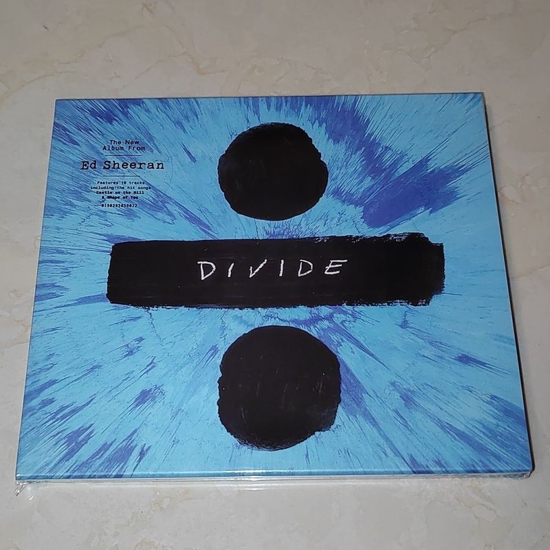 Boss Huang ED SHEERAN ED SHEERAN DIVIDE CD Album Deluxe Edition 8 / 6 / 6
