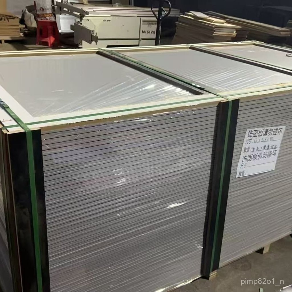 Ván sàn plywood cho sàn sân khấu triển lãm xe hơi chịu lực cao bền đẹp