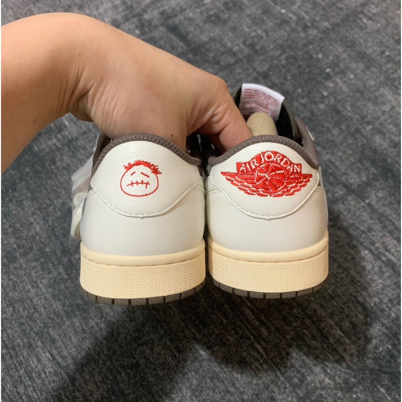 Travis Scott x Fragment Design x Jordan Air Jordan 1 Low OG TX0O SNPJ PT5K 4KNZ