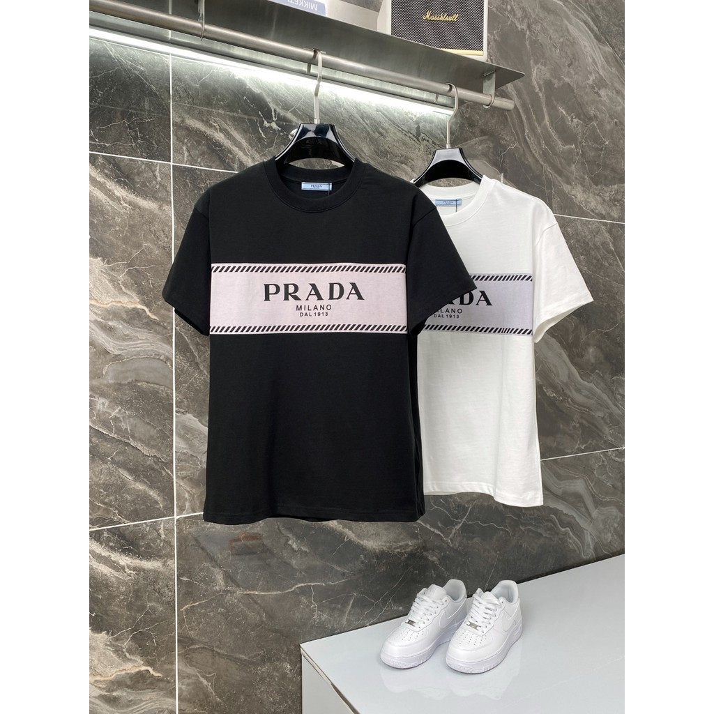 Áo thun Prada / Áo thun Prada in hình ngắn tay nam nữ Áo thun ngắn tay Top tay ngắn Thiết kế hàng đầ
