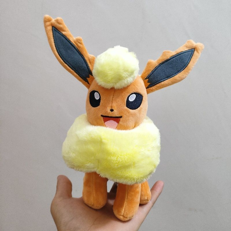 Pokemon Pokemon Pokemon Pokemon Fire Eevee Plus Doll 20cm Hàng có sẵn