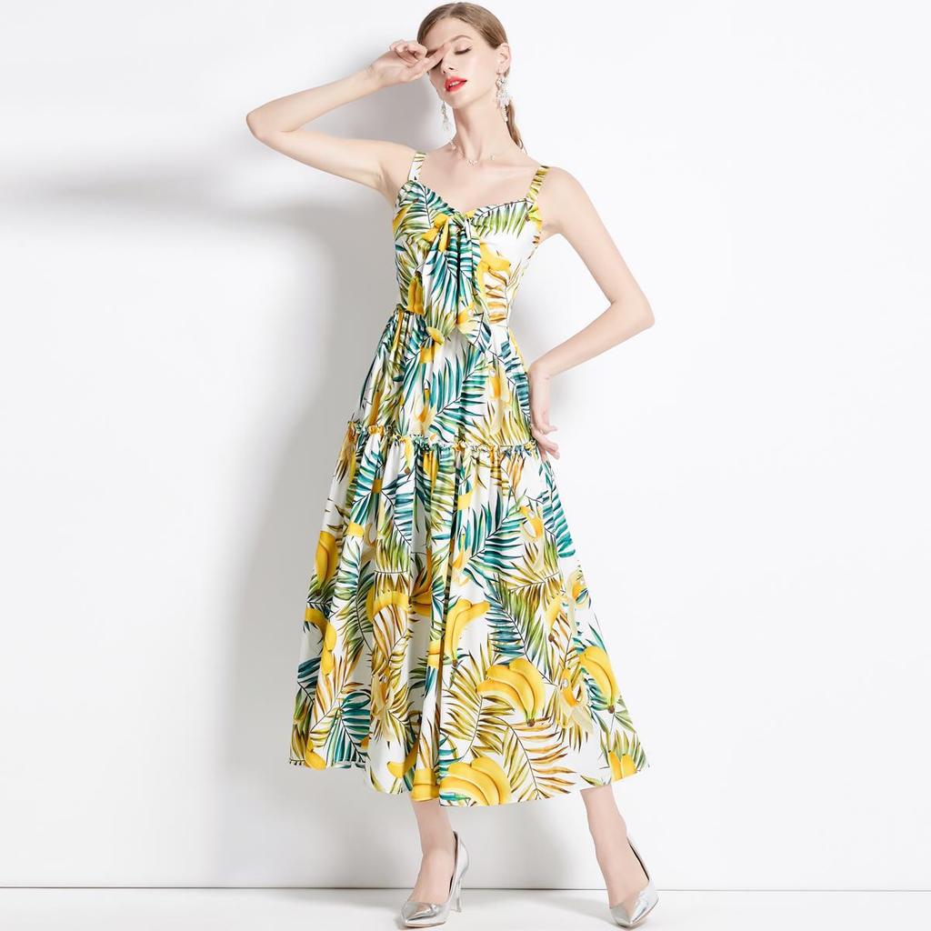 Bohemian style dress with open back, suitable for Xishuangbanna, Erhai Lake, Sanya, seaside vacation